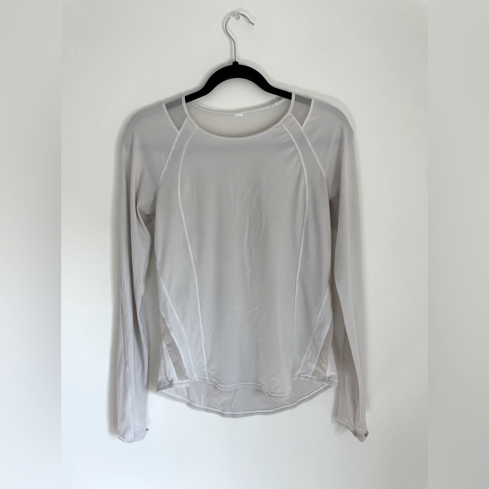 White Lululemon long sleeve shirt